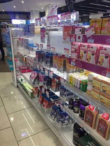 Nhân viên bán tại quầy siêu thị 58660868 Nhân viên bán tại quầy siêu thị