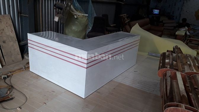 Bàn lễ tân bán gấp không lý do 58692201 Bàn lễ tân bán gấp không lý do