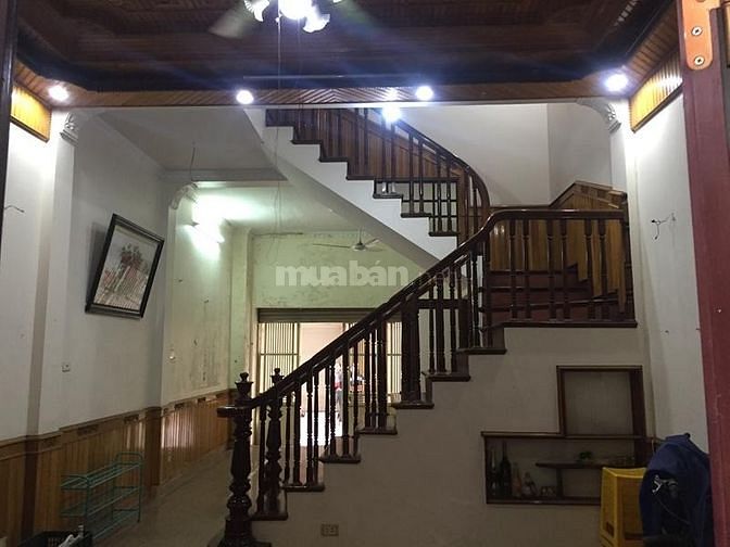 Nhà riêng ngõ vạn kiếp trần hưng đạo  50m2x4 tầng, giá 18tr
