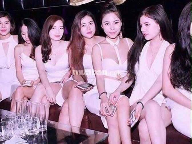 Nhân Viên Phục Vụ Karaoke + Nhà Hàng bao ăn ở tại chỗ 58947773 Nhân Viên Phục Vụ Karaoke + Nhà Hàng bao ăn ở tại chỗ