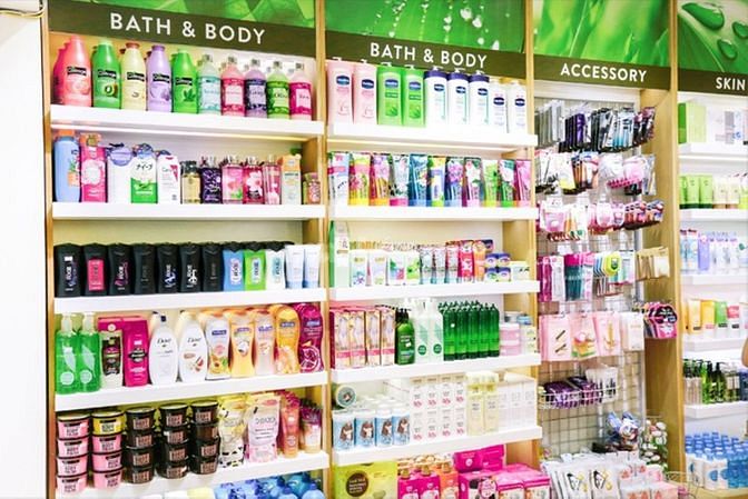 Tuyển 2 nhân viên bán hàng ở quầy Hoá Mỹ phẩm 59124539 Tuyển 2 nhân viên bán hàng ở quầy Hoá Mỹ phẩm