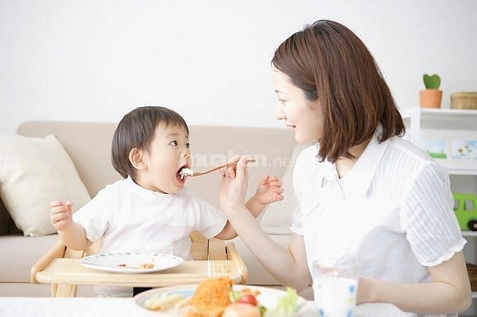 Cần người chăm sóc bé nhỏ nhà tôi bao ăn ở làm việc lâu dài gắn bó