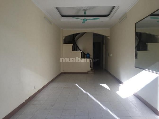 Nhà riêng ngõ vạn kiếp trần hưng đạo  50m2x4 tầng, giá 18tr