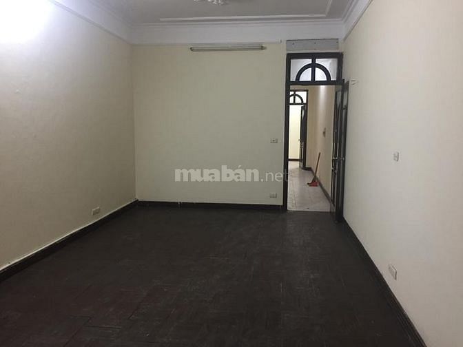 Nhà riêng ngõ vạn kiếp trần hưng đạo  50m2x4 tầng, giá 18tr