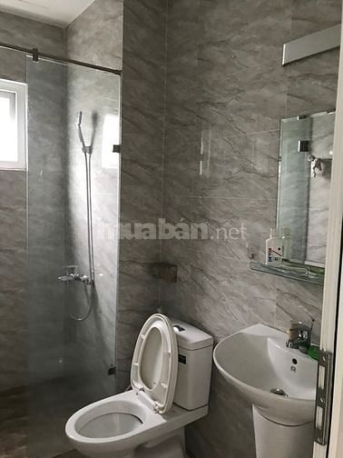 Mặt tiền 106 Calmette cho thuê nguyên căn hoặc TRỆT