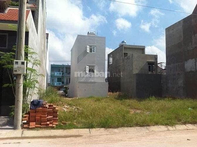 Cần bán miếng đất thổ cư 300 m2 (9 x 33) thị trấn Long Thành. Giá 2tỷ9 59670578 Cần bán miếng đất thổ cư 300 m2 (9 x 33) thị trấn Long Thành. Giá 2tỷ9
