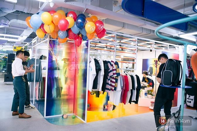 Sang gấp kiot mặt tiền đường chính Taka Plaza Phạm Ngũ Lão Q1.