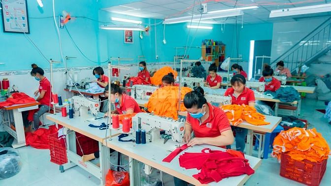 Tuyển 10 Công Nhân May Mặc Đi làm Ngay Quận Bình Tân 59850370 Tuyển 10 Công Nhân May Mặc Đi làm Ngay Quận Bình Tân