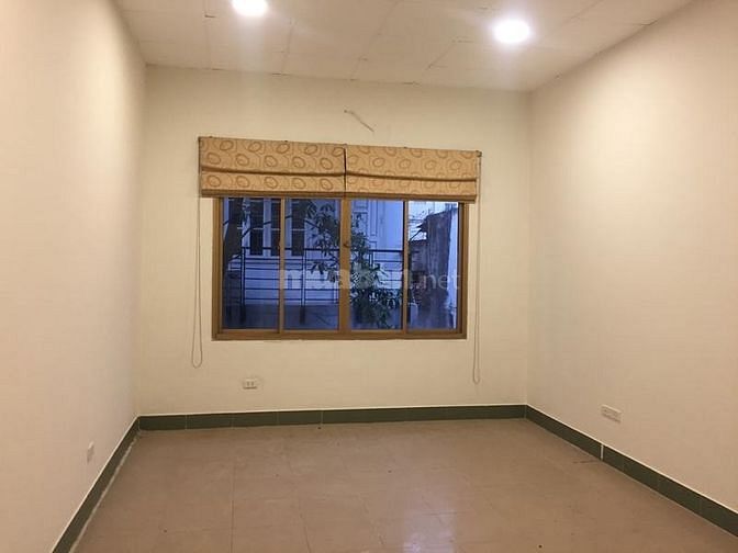 Nhà riêng ngõ vạn kiếp trần hưng đạo  50m2x4 tầng, giá 18tr