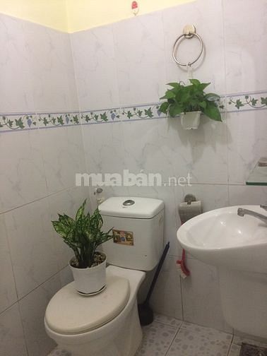 Phòng máy lạnh - gần dh tôn đức thắng 1km