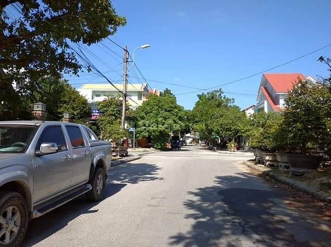 Bán căn nhà 3 tầng mặt tiền đường Huỳnh Tấn Phát Đường xá thoáng mát. 60506196 Bán căn nhà 3 tầng mặt tiền đường Huỳnh Tấn Phát Đường xá thoáng mát.