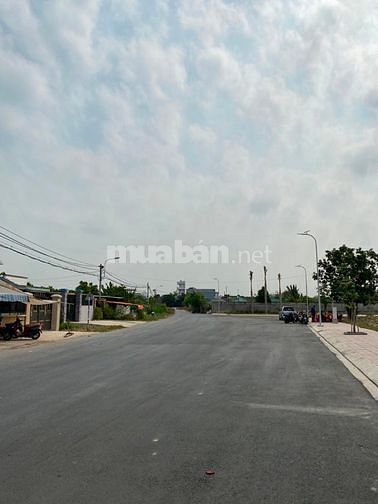 Cần bán miếng đất ngộp gần Bệnh Viện Xuyên Á 94,7m2 giá 880 triệu 60166589 Cần bán miếng đất ngộp gần Bệnh Viện Xuyên Á 94,7m2 giá 880 triệu
