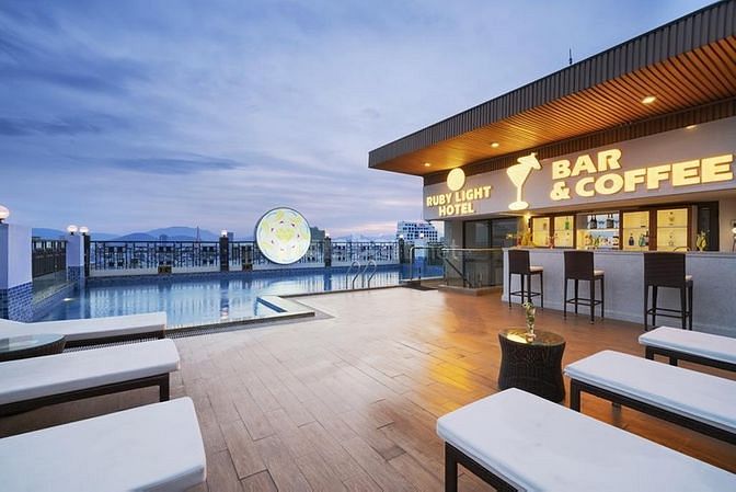 Bán Khách Sạn biển Đà Nẵng| 12 tầng ; 56 Phòng| DT:243m2, Ngang 13.5m| Quận Ngũ Hành Sơn  Đà Nẵng