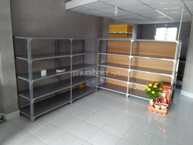 Cần bán sang nhượng lại kệ bán tạp hóa 60779299 Cần bán sang nhượng lại kệ bán tạp hóa