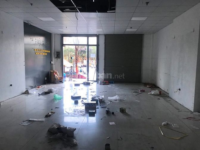 Cho thuê 100m2, 2 tầng sophouse khối đế tòa nhà 30 tầng lideco