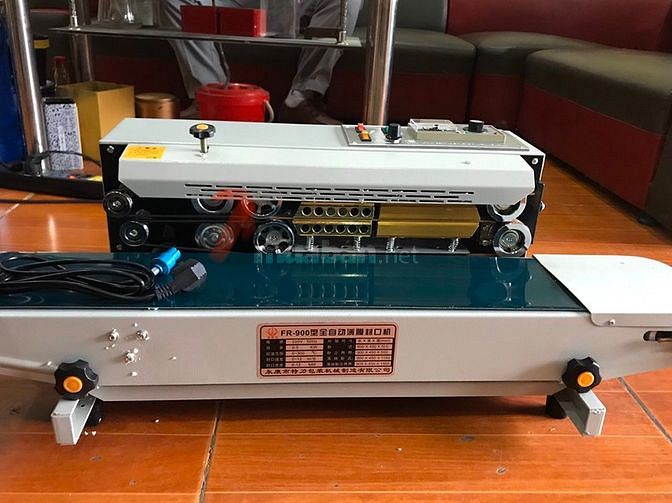 Máy hàn miệng túi tự động DBF 900 61063746 Máy hàn miệng túi tự động DBF 900