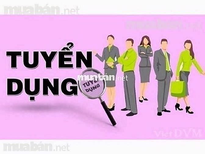 Siêu thị tuyển nhân viên tư vấn sản phẩm và bán hàng.