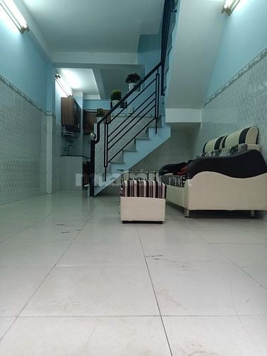 Cần tuyển gấp cô giúp việc nhà chung cư nhà có 2 vợ chồng + con lớp 3 61349421 Cần tuyển gấp cô giúp việc nhà chung cư nhà có 2 vợ chồng + con lớp 3