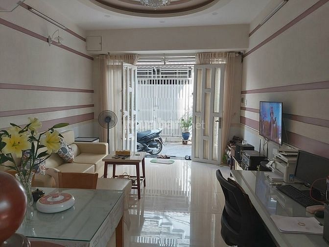 Tuyển người giúp việc siêng năng làm lâu dài 61354226 Tuyển người giúp việc siêng năng làm lâu dài