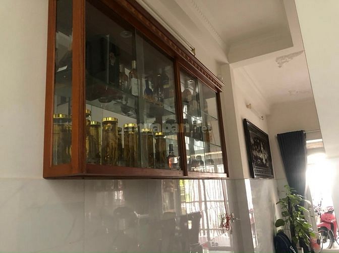 Bán nhà trệt 2 lầu sân thượng , hẻm xe hơi Đường Hồ Bá Phấn