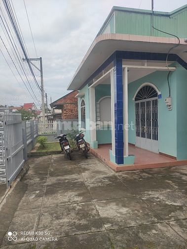 Gia Đình cần bán nhà mặt tiền đường Lê Đình Chinh - Lê Lơi, Bảo Lộc.