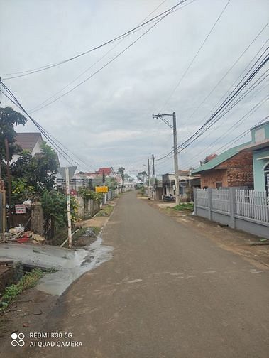 Gia Đình cần bán nhà mặt tiền đường Lê Đình Chinh - Lê Lơi, Bảo Lộc.