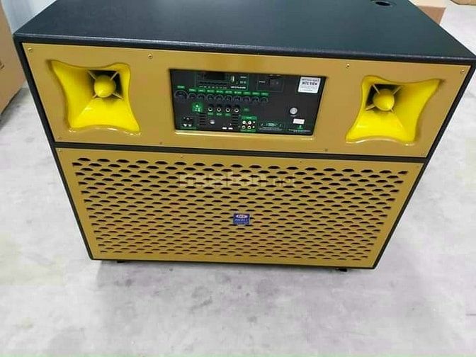 Loa còn đẹp 99.9% mới Mua ngày 5/1/2021 còn BH ae yên chí 61671922 Loa còn đẹp 99.9% mới Mua ngày 5/1/2021 còn BH ae yên chí