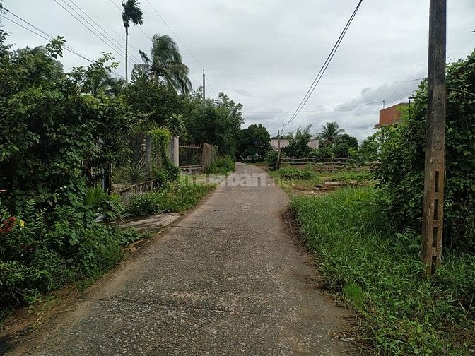 Bán 500m2 đất thổ cư 10x50, giá 4,5tr/1m2, thương lượng