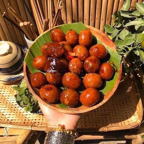 Lạp xưởng tươi Truyền thống và lạp xưởng tươi trứng muối
