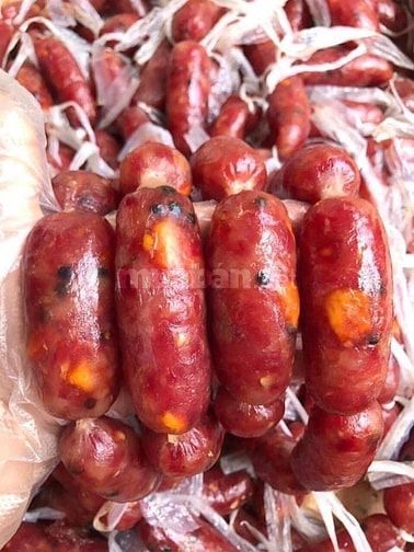 Lạp xưởng tươi Truyền thống và lạp xưởng tươi trứng muối