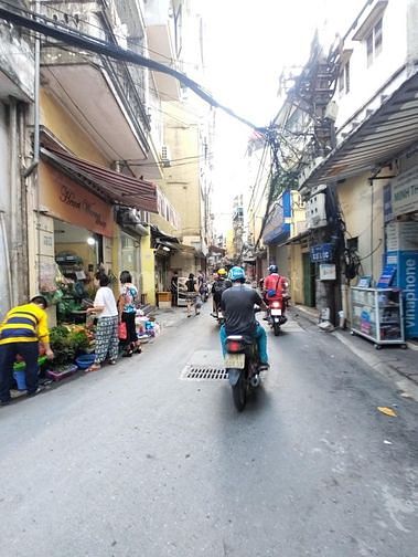 Cc nhượng lại quán ăn 50m, mặt ngõ 1194 dg Láng đông khách 15 triệu 61786488 Cc nhượng lại quán ăn 50m, mặt ngõ 1194 dg Láng đông khách 15 triệu