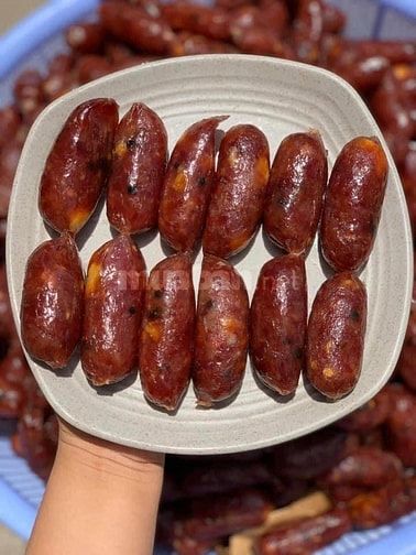 Lạp xưởng tươi Truyền thống và lạp xưởng tươi trứng muối