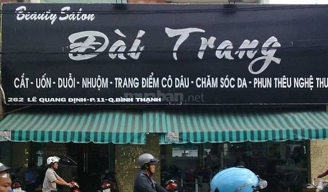 Tuyển nữ gội đầu cạo mặt ráy tai giỏi chuyên nam Bình thạnh 61876190 Tuyển nữ gội đầu cạo mặt ráy tai giỏi chuyên nam Bình thạnh