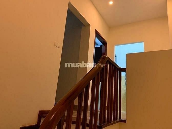 Chính chủ bán nhà ngõ 42 Thành Công, diện tích 45 m2, 5 tầng