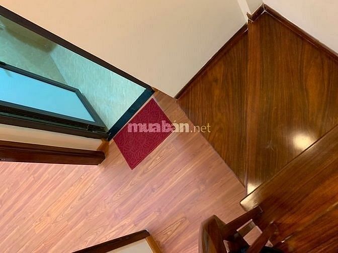 Chính chủ bán nhà ngõ 42 Thành Công, diện tích 45 m2, 5 tầng