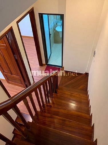 Chính chủ bán nhà ngõ 42 Thành Công, diện tích 45 m2, 5 tầng