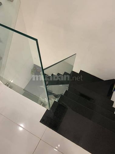 Phan Đăng Lưu Phú Nhuận 100m2. Giá chỉ 3.98 tỷ
