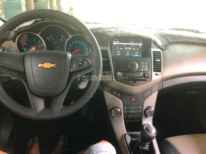 Cần bán xe 5 chỗ Cheverolet Cruze LS 2014 - Vimarsana News