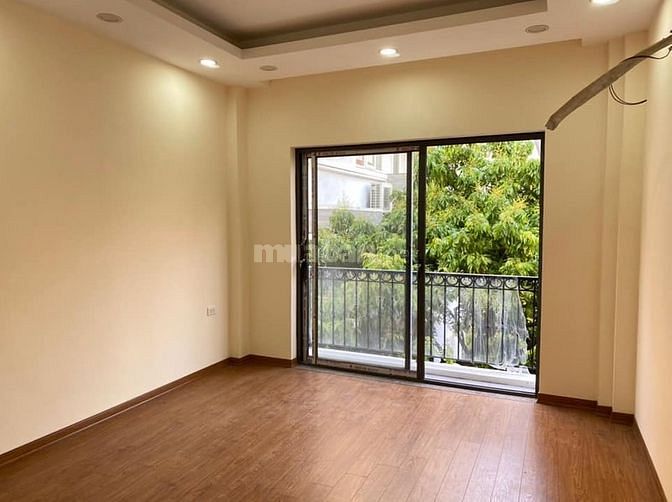 Bán nhà Đặng Thai Mai 40m x 8 tầng. giá rẻ sập sàn.