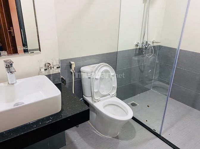 Bán nhà Đặng Thai Mai 40m x 8 tầng. giá rẻ sập sàn.