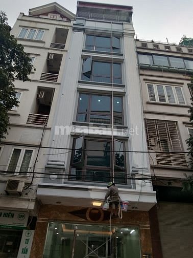 Bán nhà mặt phố số 73 phố Thiên Hiền, diện tích 60 m2, 6 tầng