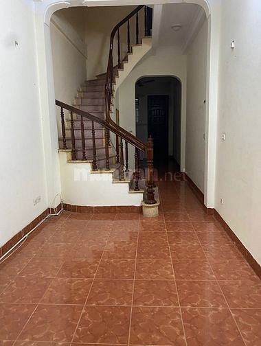 Bán nhà SDCC mặt phố 106 Ngọc Khánh, đối diện Vinhomes Gallery, dt 33m