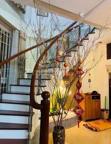 Bán nhà ngõ 36 phố Duy Tân, diện tích 55 m2, 5 tầng, sổ đỏ chính chủ