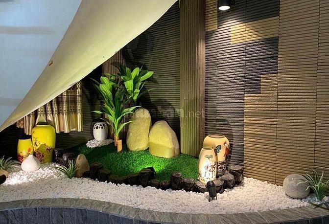 Bán nhà ngõ 36 phố Duy Tân, diện tích 55 m2, 5 tầng, sổ đỏ chính chủ
