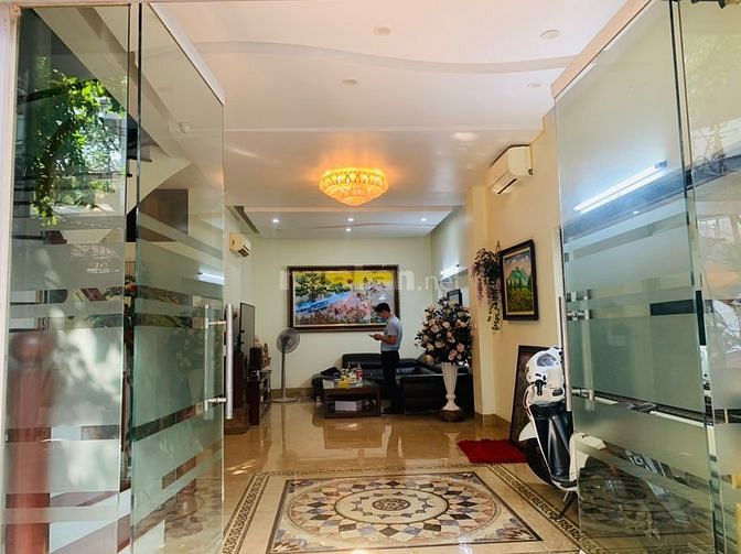 Bán nhà ngõ 36 phố Duy Tân, diện tích 55 m2, 5 tầng, sổ đỏ chính chủ