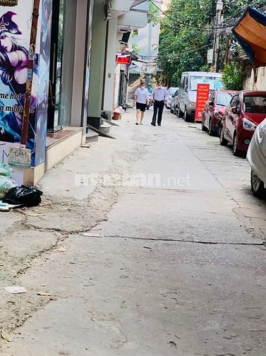 Bán nhà ngõ 36 phố Duy Tân, diện tích 55 m2, 5 tầng, sổ đỏ chính chủ