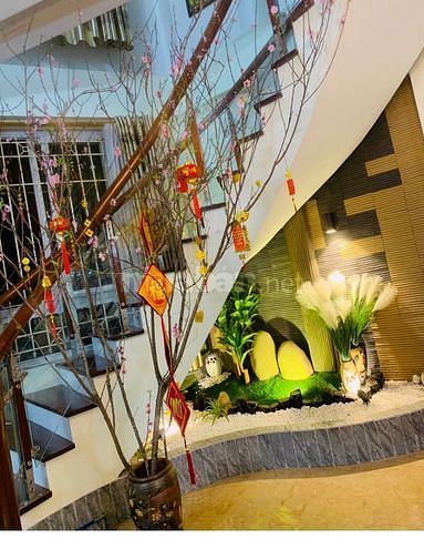 Bán nhà ngõ 36 phố Duy Tân, diện tích 55 m2, 5 tầng, sổ đỏ chính chủ