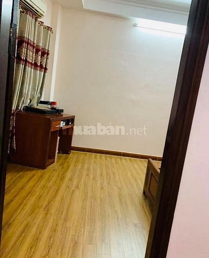 Bán nhà ngõ 36 phố Duy Tân, diện tích 55 m2, 5 tầng, sổ đỏ chính chủ
