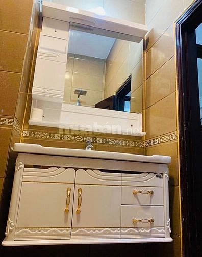 Bán nhà ngõ 36 phố Duy Tân, diện tích 55 m2, 5 tầng, sổ đỏ chính chủ