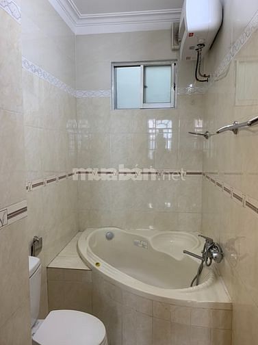 Nhà đẹp-MT Âu Cơ(5,5x30) 1 hầm 4 lầu, thang máy, giá 60tr,TL,Kinh doan